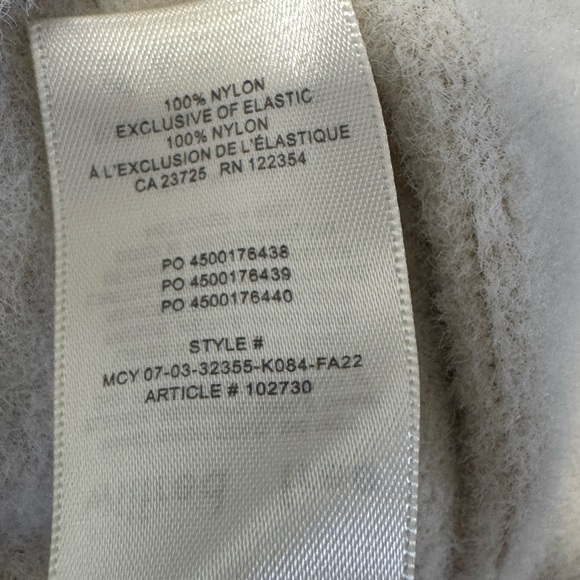 Aritzia Wilfred Free Hush Knit V-Neck Sweater Ivory Cream Soft Nylon Sz 2XS - Picture 11 of 12